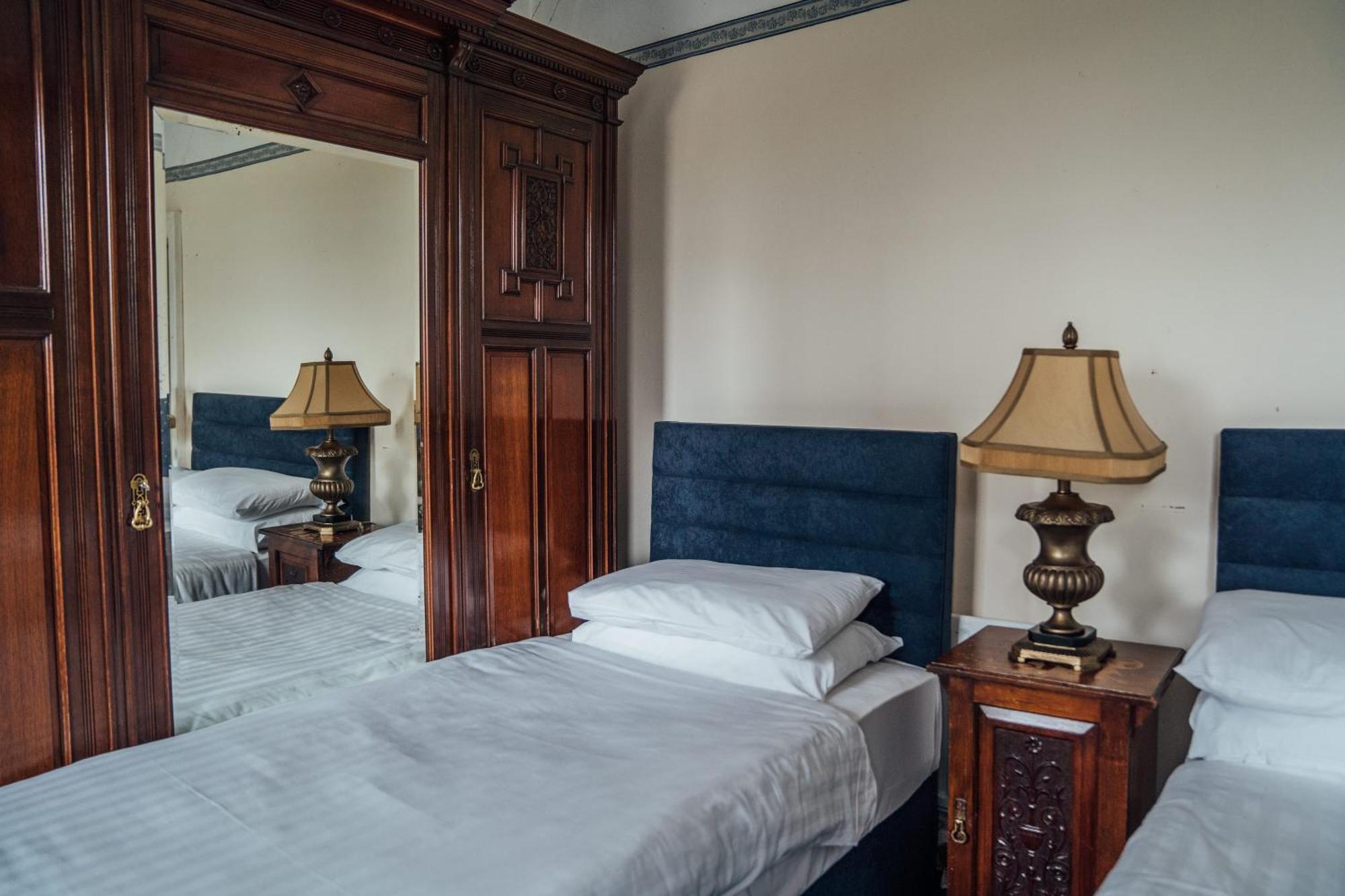 Bed and Breakfast Charlemont House Moy Zewnętrze zdjęcie